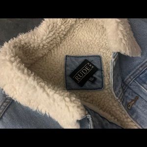 Haven’t worn it in a while, great condition.